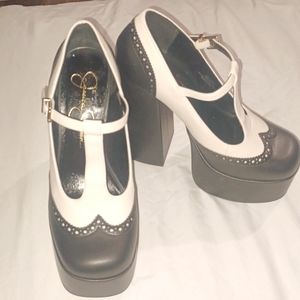 Jessica Simpson Selventa Oxford Platform shoes